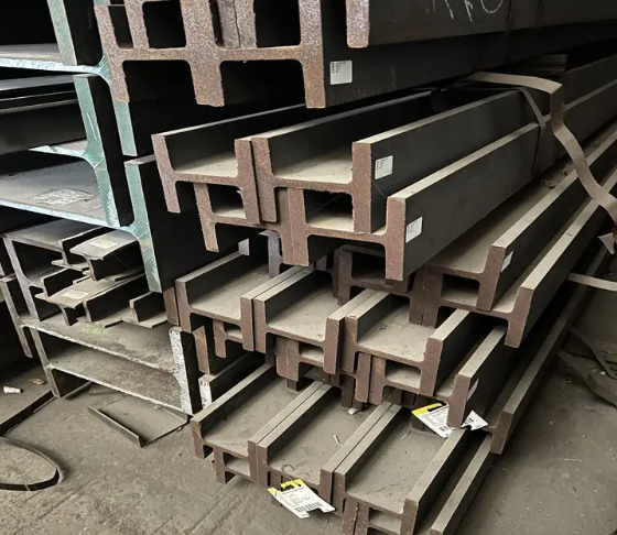 S355J2 H-beam HEM120 (dimensions 140×126×12.5×21) S355J2 H-beam HEM120 (dimensions 140×126×12.5×21)